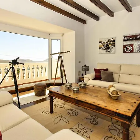 Loros Villa