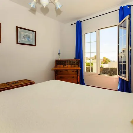 Loros Villa