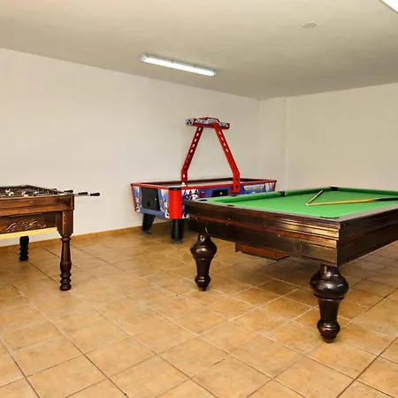 Villa Loros *