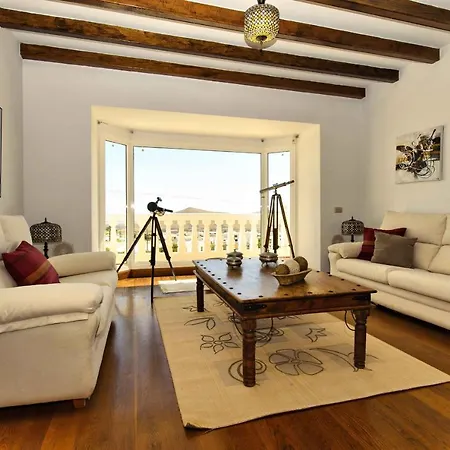 Villa Loros